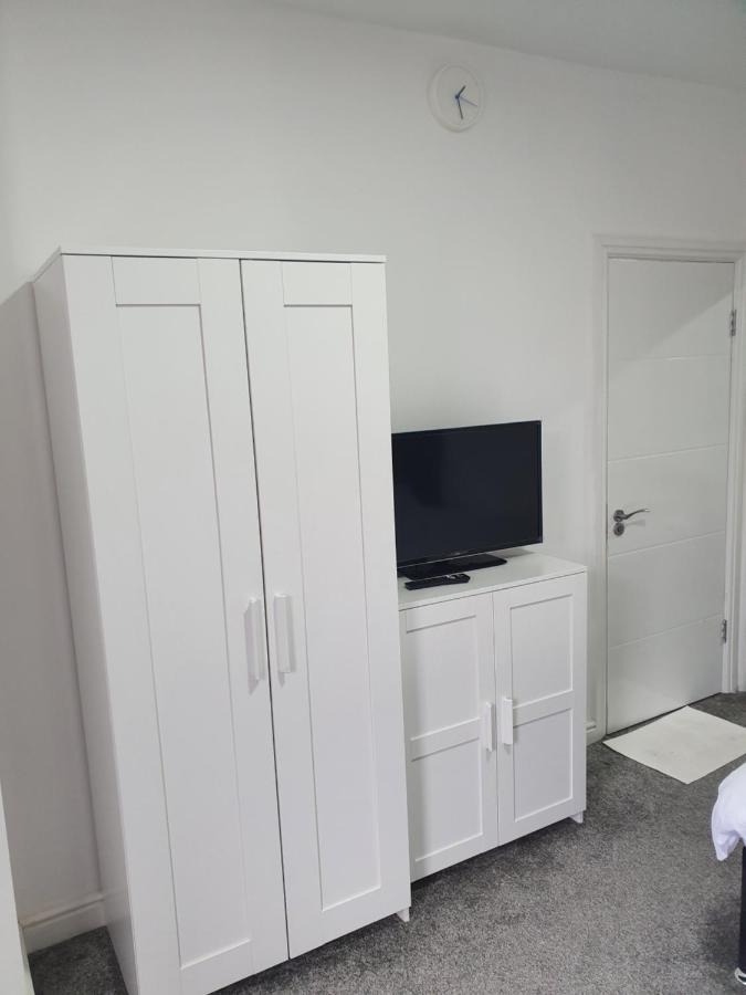 Beautiful Rooms Shaw St And Pine St Bury  Exterior photo