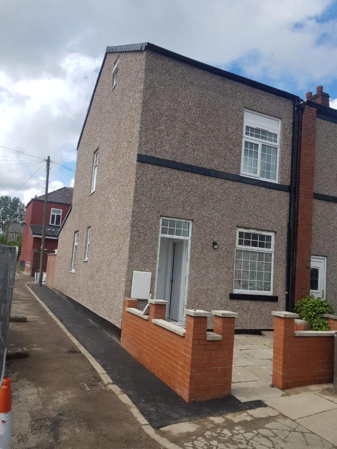 Beautiful Rooms Shaw St And Pine St Bury  Exterior photo